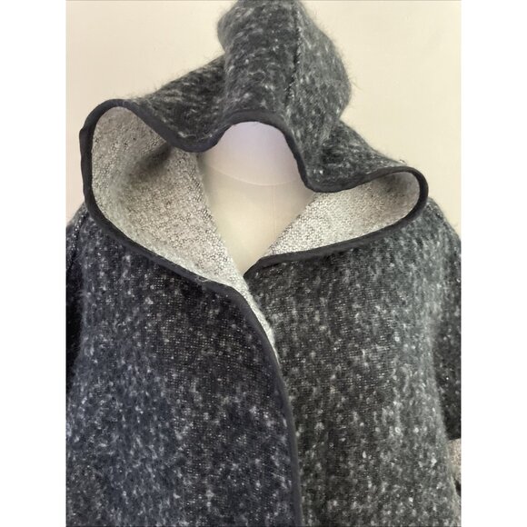 LOFT ANN TAYLOR Hooded Poncho Cape Women's XS/S Gray Open Front Boho Cozycore - Picture 2 of 9